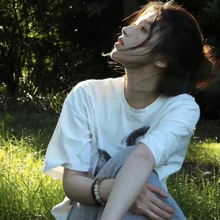 钢盔